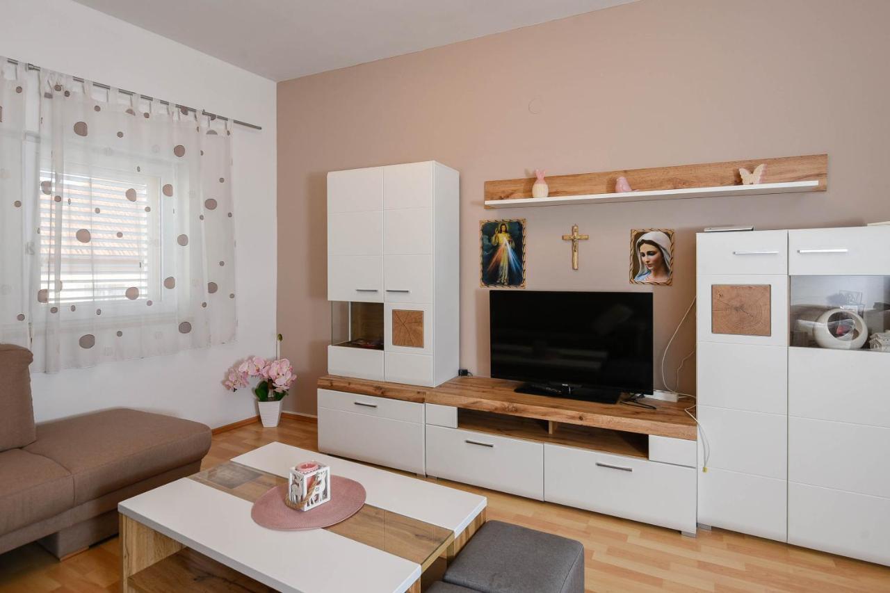 Apartments Karla 오레비츠 외부 사진